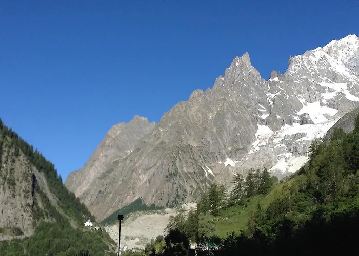 Miravalle Szálloda 3*