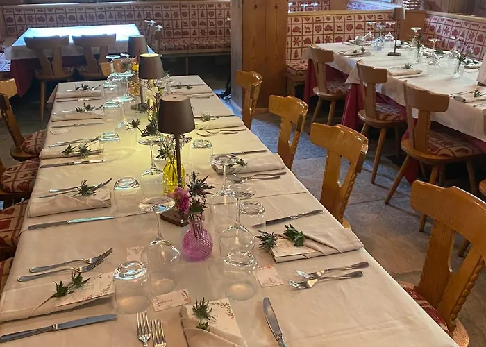 Готель Miravalle 3*