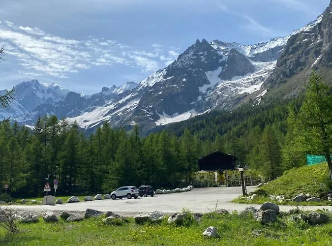 Miravalle Szálloda 3*